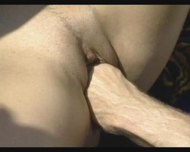 Screenshot 6 from German Mature/MILF Brunette Threesome/Foursome Fisting Out