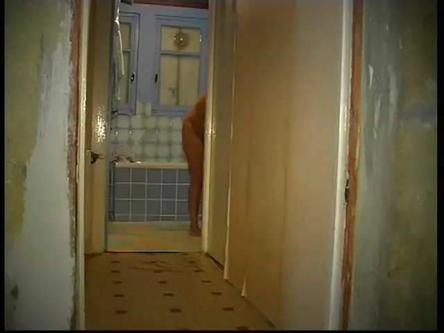 European Woman Blowjob Hardcore Out Door Sex Pissing/Squi...