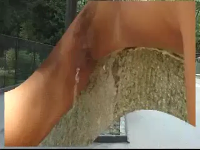 Pissing/Squirting Scene