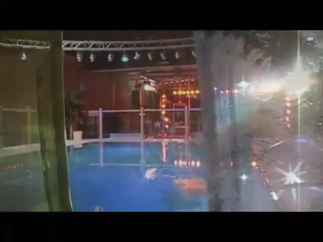 European Woman Blowjob Hardcore Pussy Play Sex in the water