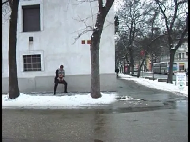 Pissing/Squirting Scene